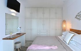 Ammos Luxury Rooms & Home